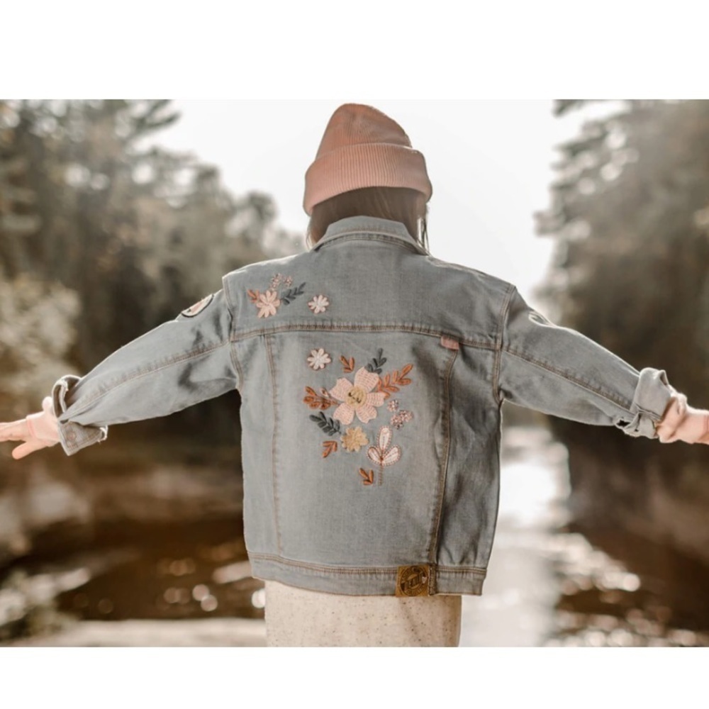 SOURIS MINI Girls Embroidered Jean Jacket with Patches button down size: 6